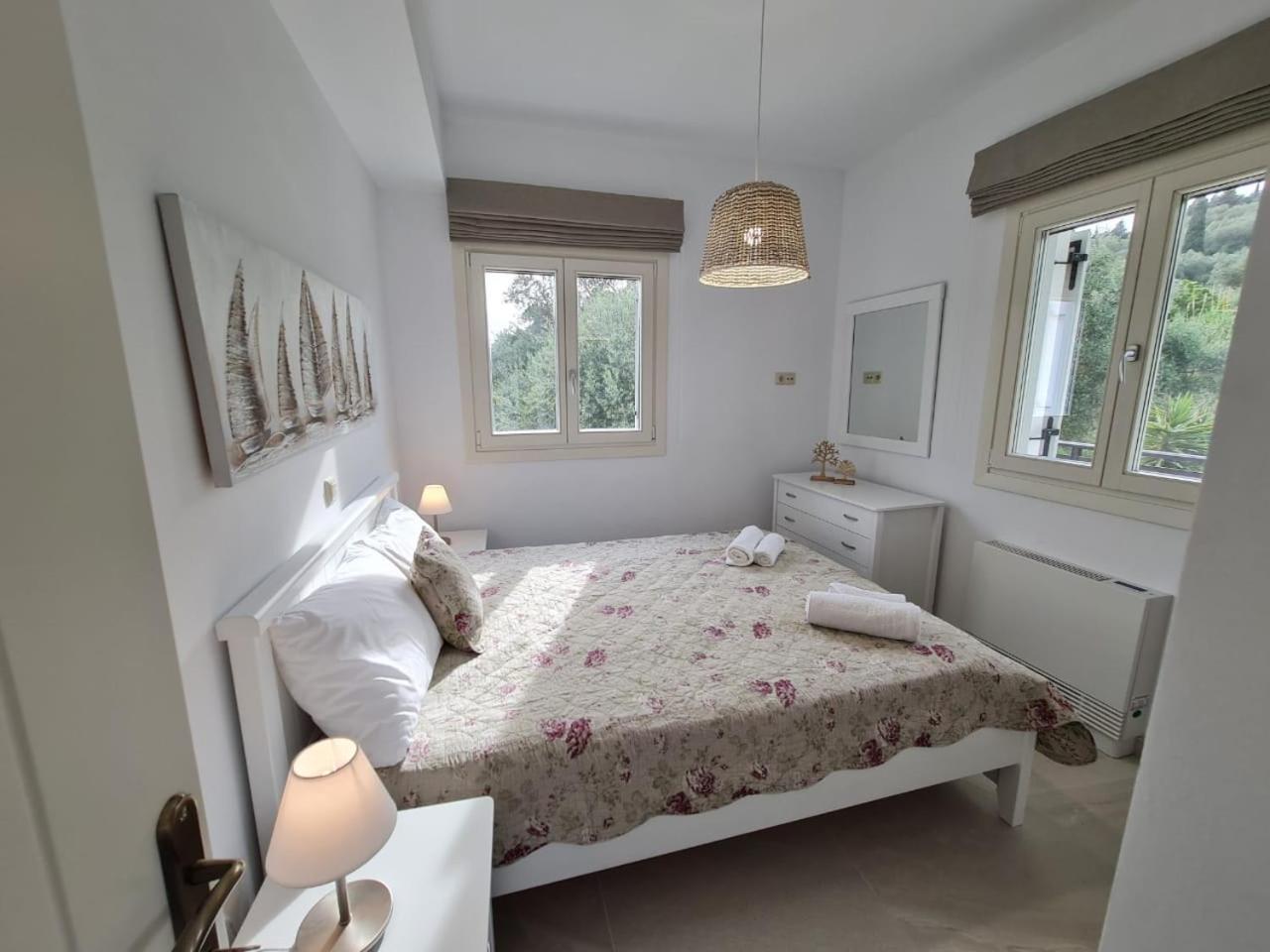 Villa Stefania Agios Georgios Pagon Ngoại thất bức ảnh